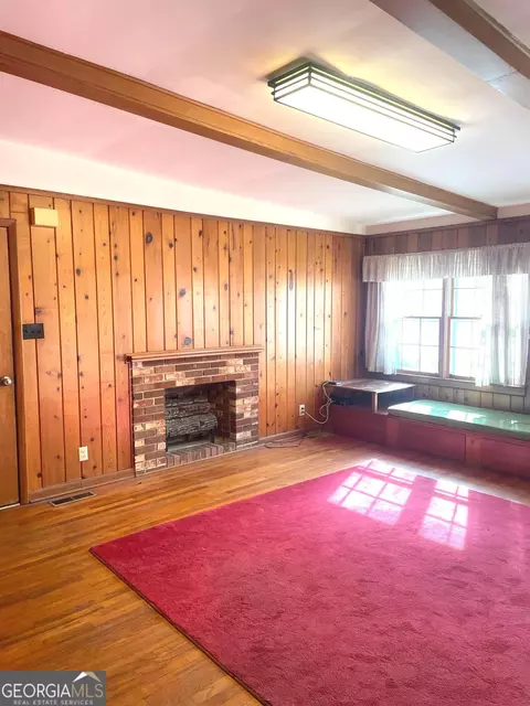 Living - 379 West Ave, Jackson, GA 30233 photo 7 of 8