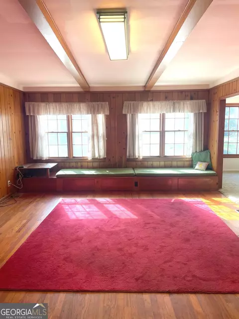 Living - 379 West Ave, Jackson, GA 30233 photo 3 of 8