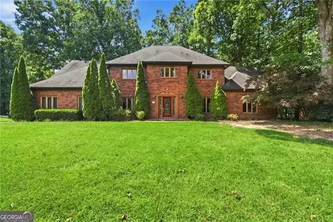 12110 Willow Run Rd, Roswell, GA 30075