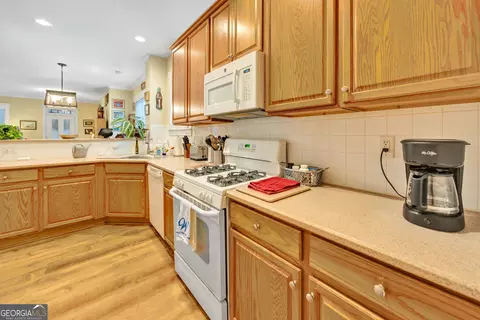Kitchen - 4105 Summers St SW, Covington, GA 30014 photo 3 of 4
