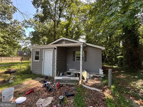 6366 Gordon St, Lithia Springs, GA 30122
