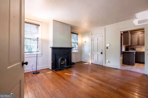 Living - 906 E 2nd Ave, Rome, GA 30161 photo 6 of 7
