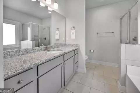 Bath - 5120 Arnold St, Covington, GA 30014 photo 1 of 6