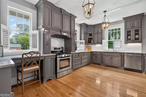 Kitchen - 291 Buford Pl, Macon, GA 31204 photo 2 of 8