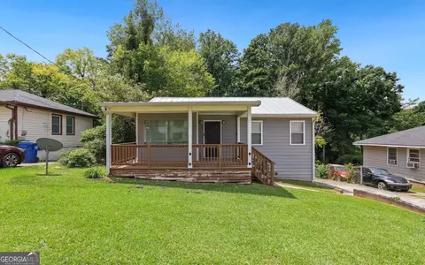 1296 NW Drive Dr NW, Atlanta, GA 30318