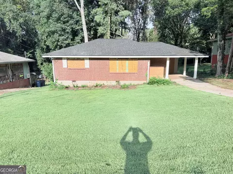 2879 Rockwood Rd, East Point, GA 30344