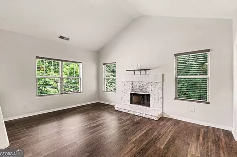Living - 320 Brook Ct, Temple, GA 30179 photo 1 of 5