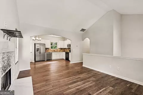 Living - 320 Brook Ct, Temple, GA 30179 photo 5 of 5