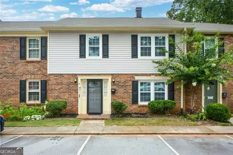 2472 Lehaven Dr, Tucker, GA 30084