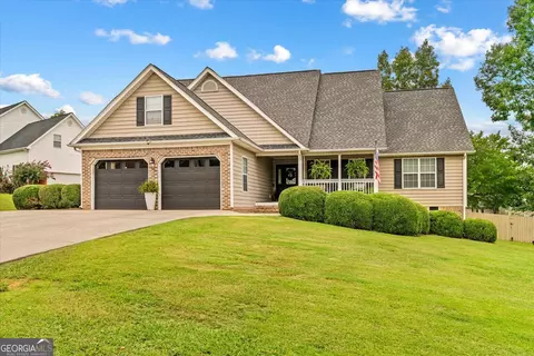209 Vineyard Dr, Tunnel Hill, GA 30755