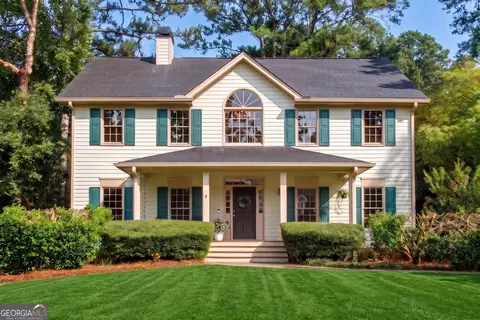 505 Middleton Pl, Roswell, GA 30075
