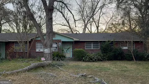 188 Highland Park Dr, Brunswick, GA 31523