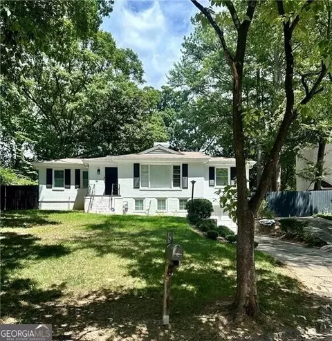 1821 Fernwood Rd NW, Atlanta, GA 30318