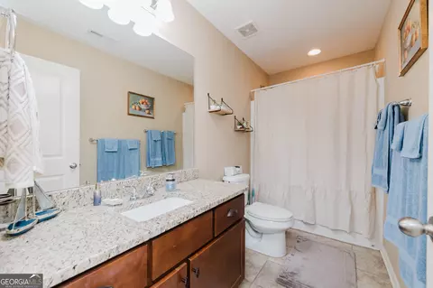 Bath - 211 Wild Azalea Dr, Perry, GA 31069 photo 2 of 2