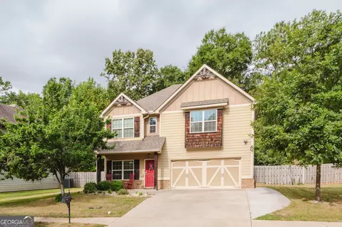 211 Wild Azalea Dr, Perry, GA 31069
