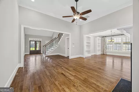Living - 839 Legends Dr, Monroe, GA 30655 photo 4 of 8
