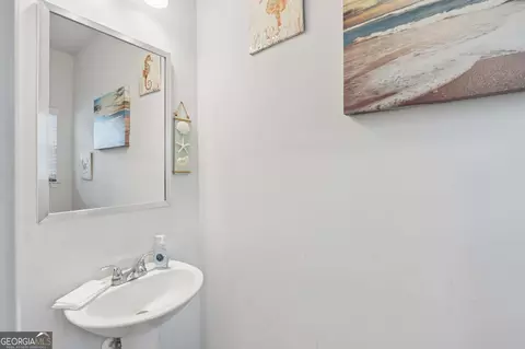 Bath - 10157 Benton Woods Dr, Covington, GA 30014 photo 1 of 3