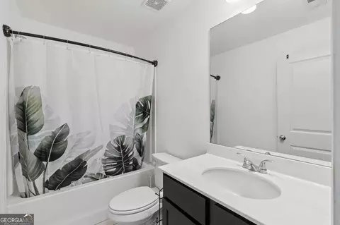 Bath - 10157 Benton Woods Dr, Covington, GA 30014 photo 3 of 3