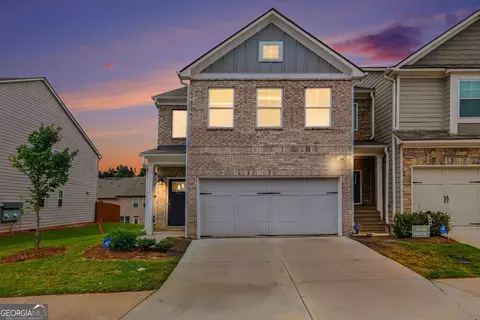 Exterior - 7666 Squire Ct, Fairburn, GA 30213 photo 7 of 7