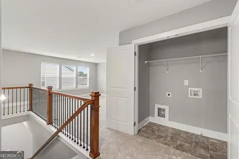 Entry Way - 7666 Squire Ct, Fairburn, GA 30213 photo 2 of 3
