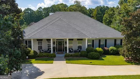117 Lake Pointe Dr, Macon, GA 31210