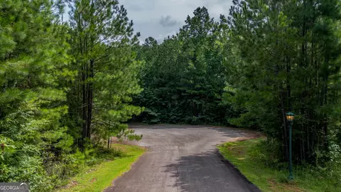 315 Waddesdon Dr, Macon, GA 31220