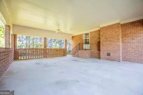 Exterior - 105 Sharp Dr, Carrollton, GA 30117 photo 6 of 14