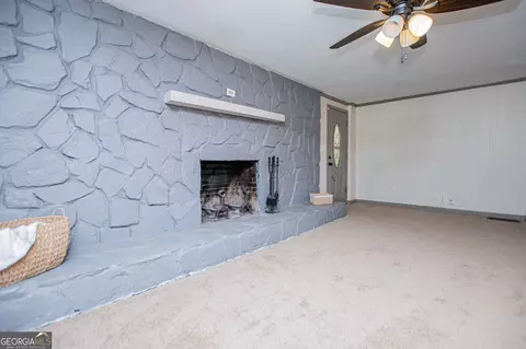 Living - 105 Sharp Dr, Carrollton, GA 30117 photo 4 of 8