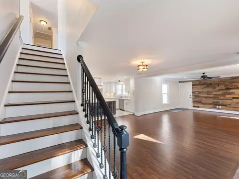 Entry Way - 3965 Hamilton View Way, Dacula, GA 30019 photo 5 of 7