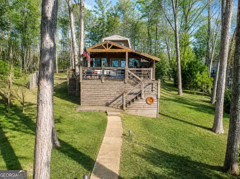 1000 Tree-a-coon Pl, Greensboro, GA 30642