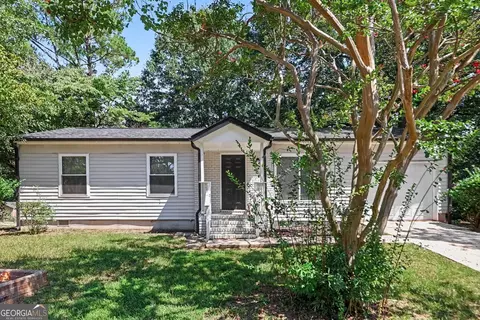 32 Westgate Park Ln, Newnan, GA 30263