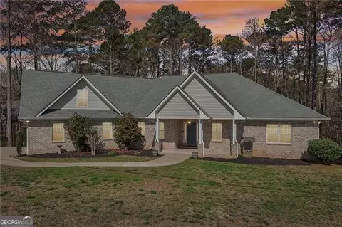 7055 Bannister Rd, Cumming, GA 30028