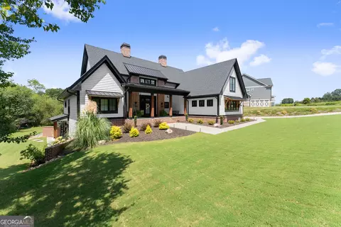 Exterior - 1844 Bermuda Ave, Demorest, GA 30535 photo 9 of 11