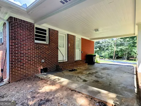 Exterior - 219 E Johnson St, Temple, GA 30179 photo 3 of 11