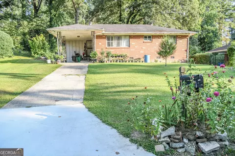 2792 Lancaster Dr, East Point, GA 30344