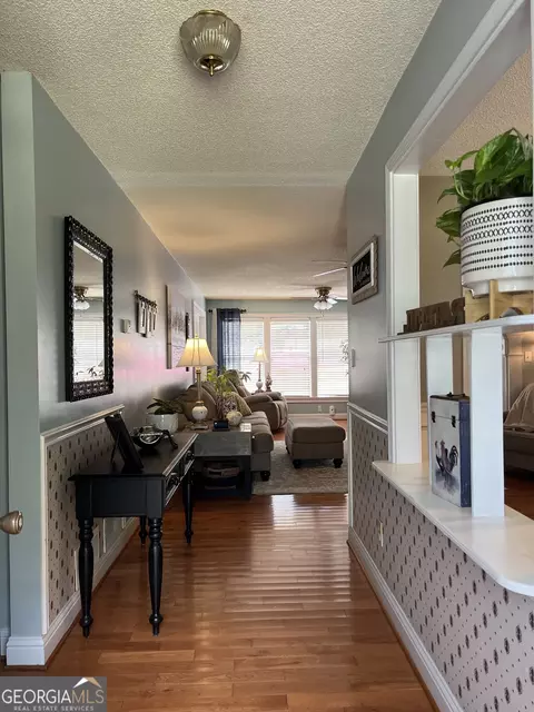 Entry Way - 476 Clover Ave, Comer, GA 30629 photo 1 of 1