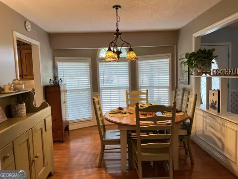 Dining - 476 Clover Ave, Comer, GA 30629 photo 1 of 1