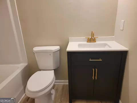 Bath - 2264 Nicole Dr, Hampton, GA 30228 photo 2 of 4