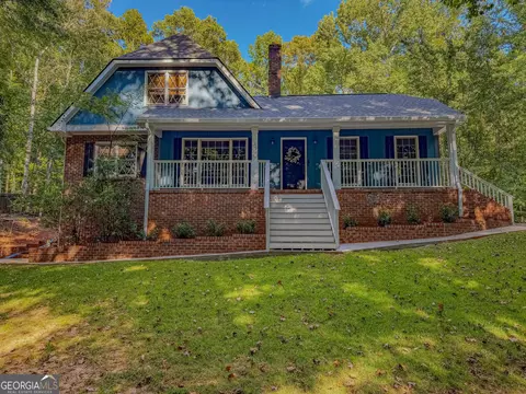 400 Darren Dr, Fayetteville, GA 30215