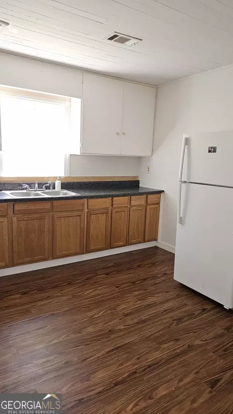 15 20th St # E, Lanett, AL 36863 photo 5