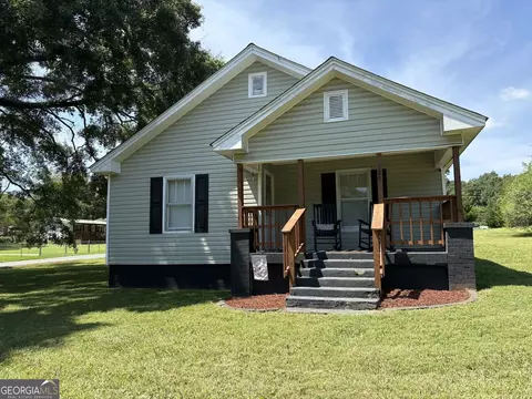 366 Greeson St, Summerville, GA 30747