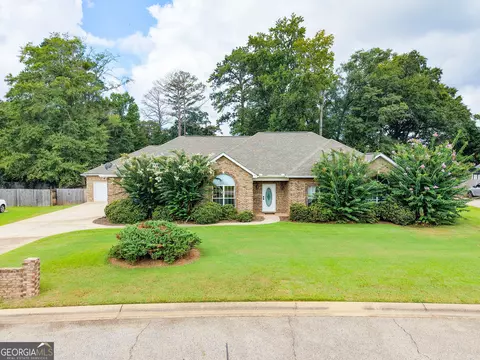 204 Mitculler Ct, Kathleen, GA 31047