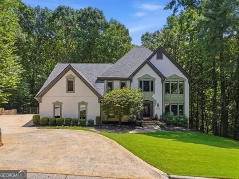 2175 River Cliff Dr, Roswell, GA 30076