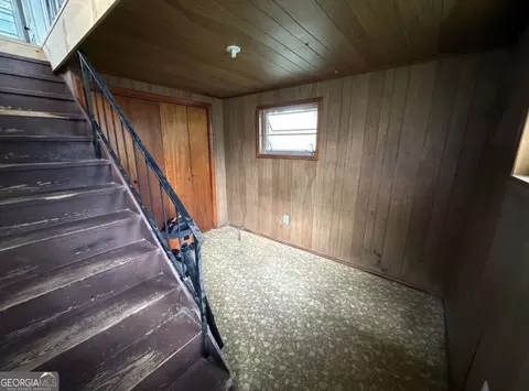 Entry Way - 412 Roberson St, Dublin, GA 31021 photo 3 of 3