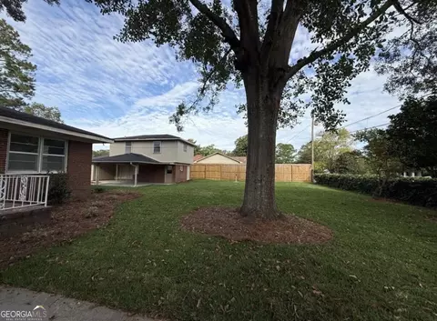 Exterior - 412 Roberson St, Dublin, GA 31021 photo 2 of 9
