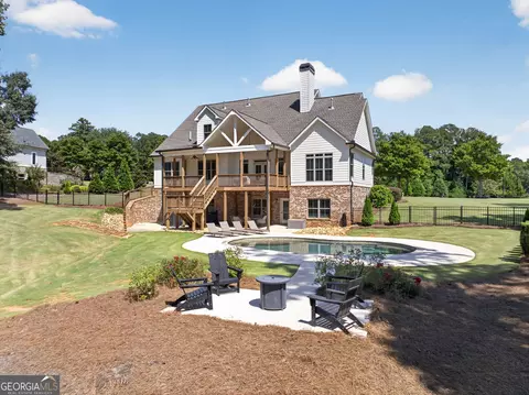 Exterior - 417 Fox Valley Dr, Monroe, GA 30656 photo 4 of 20