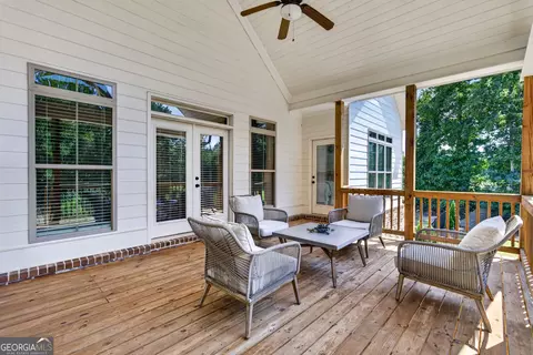 Exterior - 417 Fox Valley Dr, Monroe, GA 30656 photo 7 of 20