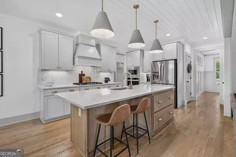Kitchen - 417 Fox Valley Dr, Monroe, GA 30656 photo 1 of 7