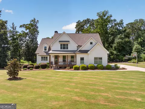 Exterior - 417 Fox Valley Dr, Monroe, GA 30656 photo 2 of 20
