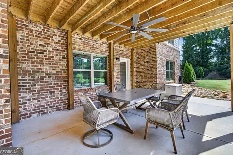 Exterior - 417 Fox Valley Dr, Monroe, GA 30656 photo 10 of 20